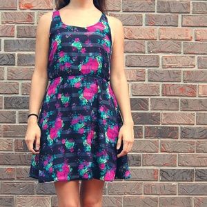 Cute reversible dress. Size XS